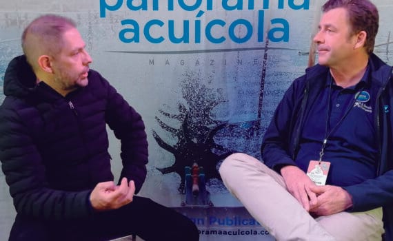 Patrick Waty, CEO de INVE Aquaculture, y Salvador Meza Editor y Redactor de Panorama Acuícola Magazine durante la entrevista