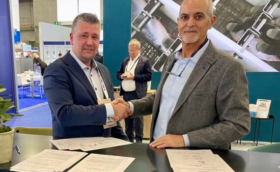 Apromar y Optimar Spain firman un contrato para la validación de un sistema de aturdimiento eléctrico para dorada, lubina y corvina criada en el Mediterráneo español