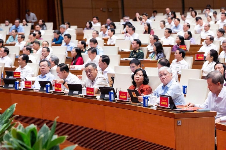 Delegados que asisten a la conferencia. Foto: Medios de la Asamblea Nacional.