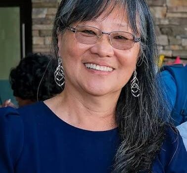 Dra. Lucy Lee, University of the Fraser Valley, Canadá.